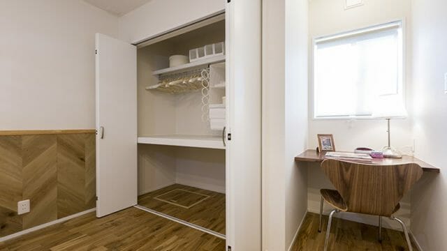 勾配屋根が魅力、和シックなコンパクトモデルハウス